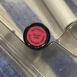 No 7 stay perfect lipstick